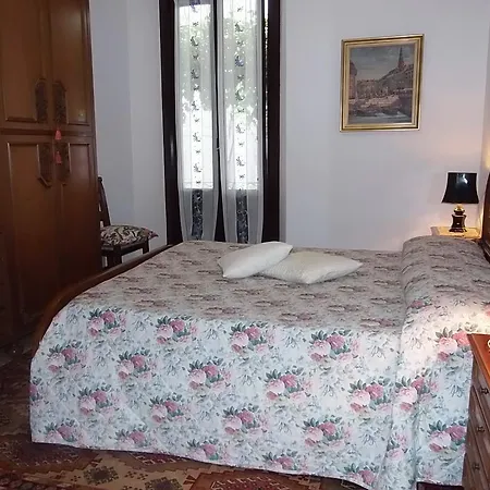 Casa Mara Varenna