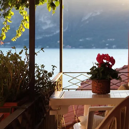Casa Mara Daire Varenna